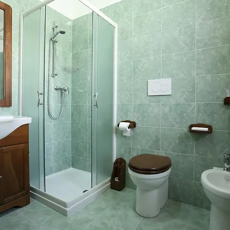 Lecce Guesthouse Bed and Breakfast 2*